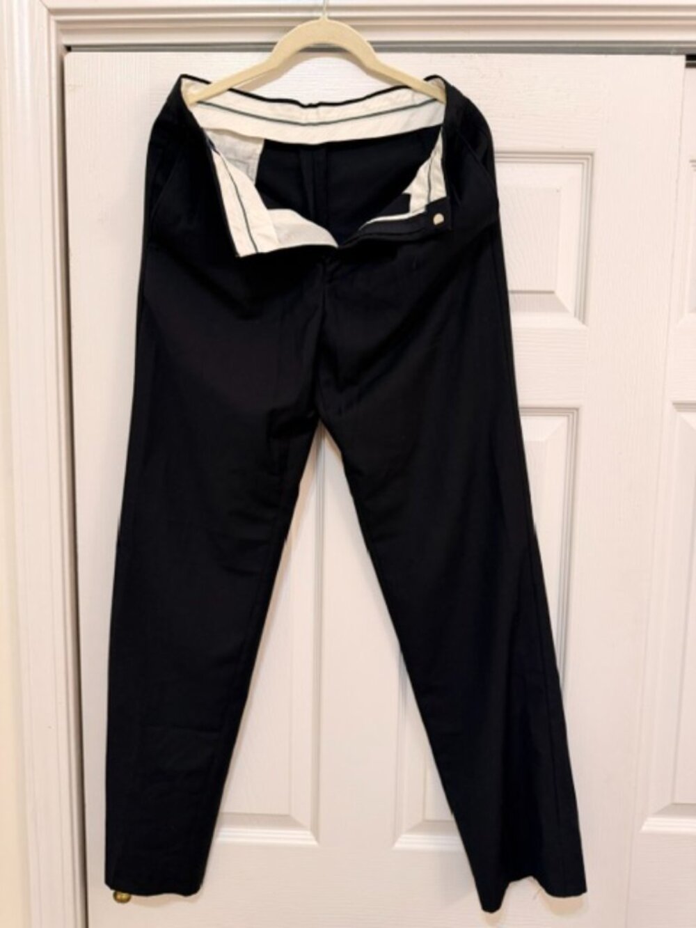 chaps black dress pant 28" waist ,pleated front,minor flaw